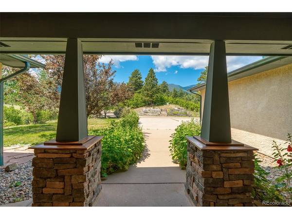 9685 Short Cut, Rye, CO 81069