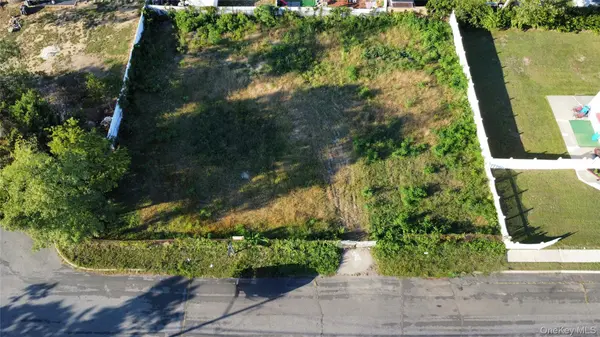 485 LOT A 42nd ST, North Lindenhurst, NY 11757