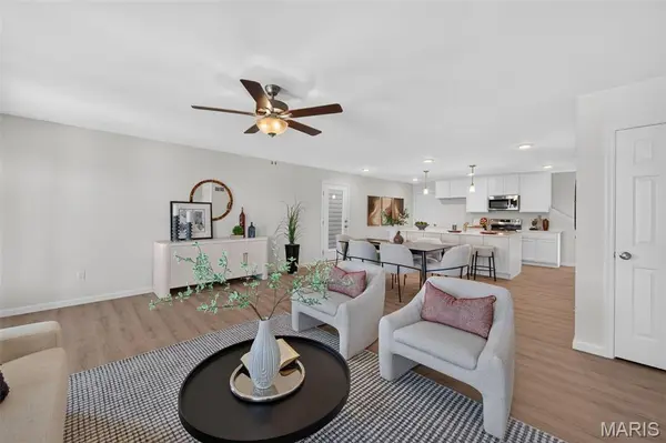 1760 Dyess ST, St Charles, MO 63301