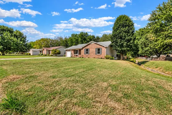 2678 Keyland Dr, Clarksville, TN 37040