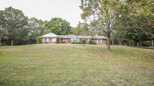 12901 Mohawk Drive, De Soto, MO 63023