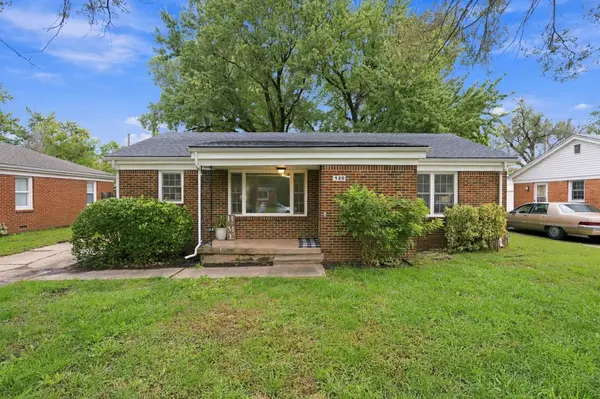 420 N Hillcrest Ave, Haysville, KS 67060