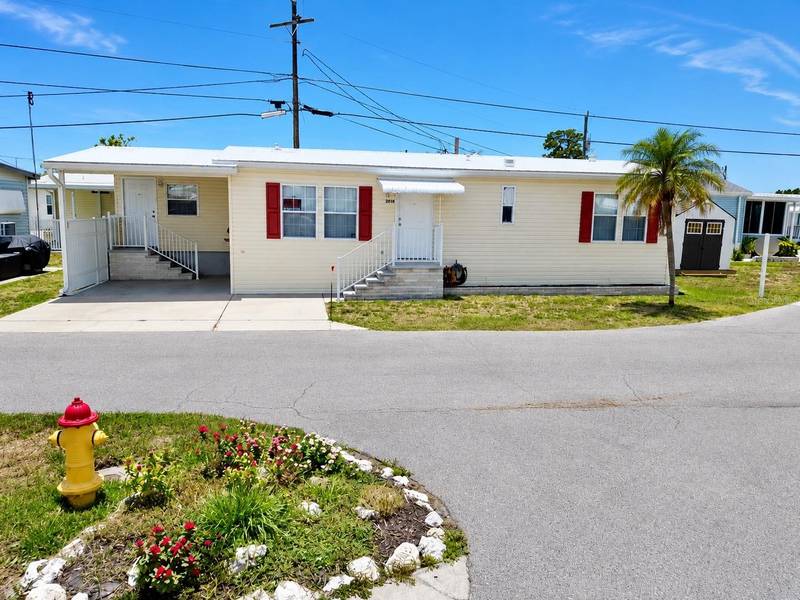 2050 CHAMPION ST, Sarasota, FL 34231