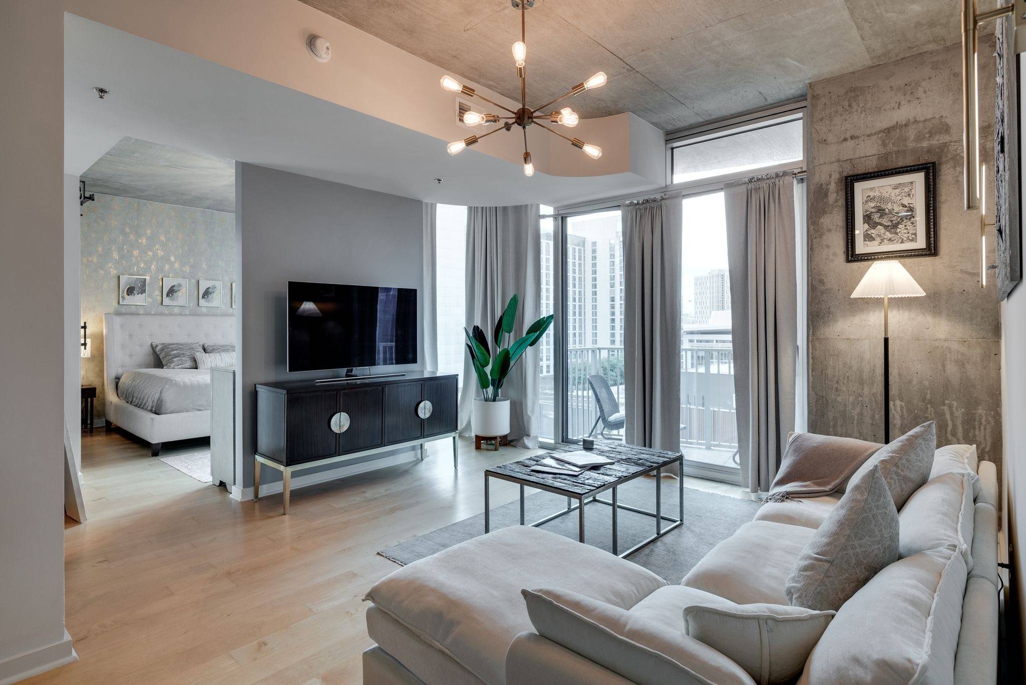 301 Demonbreun St #1317, Nashville, TN 37201