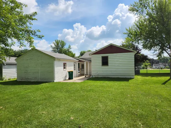 1412 Manor AVE, Albert Lea, MN 56007