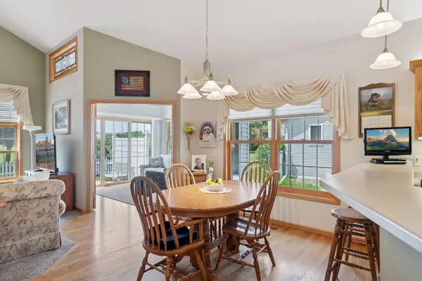 2730 Colleen ST NE, Rochester, MN 55906