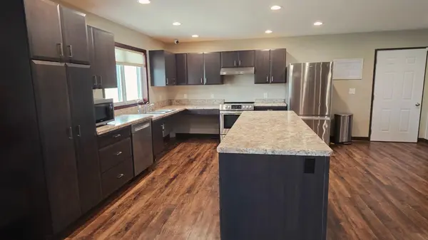 1400 Cheryl AVE, Marshall, MN 56258