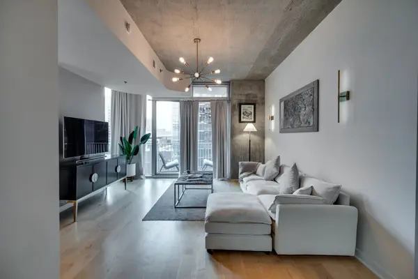 301 Demonbreun St #1317, Nashville, TN 37201
