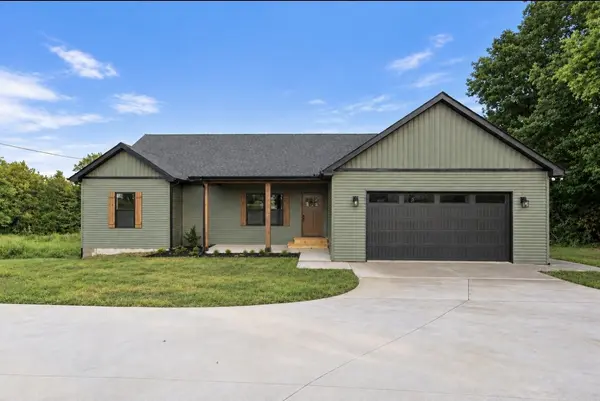 1496 Jones Creek Rd, Dickson, TN 37055