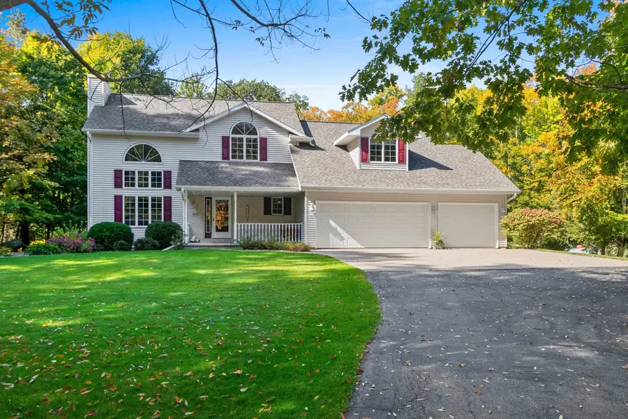 5145 HEMLOCK LN, Oconto Falls, WI 54154