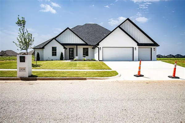 9208 SW 30th ST, Oklahoma City, OK 73179
