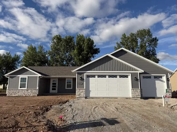 W6846 MCALLISTER CIR, Greenville, WI 54944