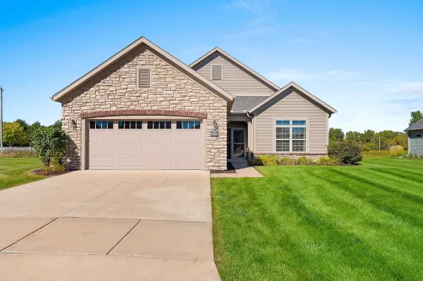 3421 PEPPERGRASS CT, Green Bay, WI 54311