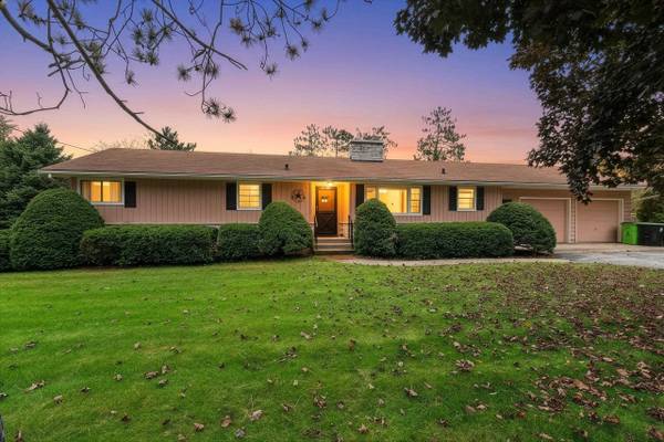 W12782 ELM ST, Caroline, WI 54928