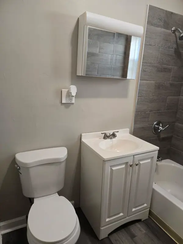 1811 W Garfield BLVD #3, Chicago, IL 60636