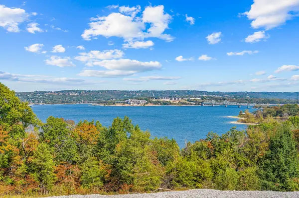 253 Whitefish Bay, Kimberling City, MO 65686