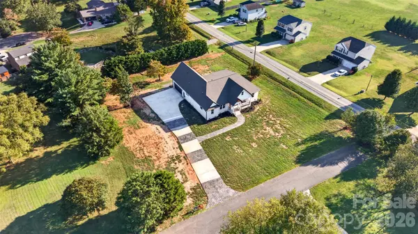 122 Manteo RD, Lexington, NC 27292