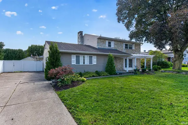 1352 Roelke DR, South Bend, IN 46614-6042