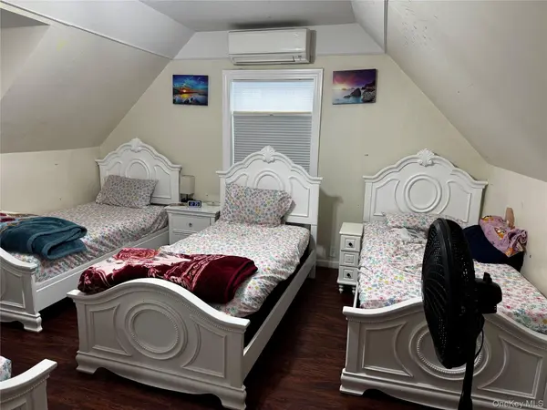 Address not disclosed, Valley Stream, NY 11580