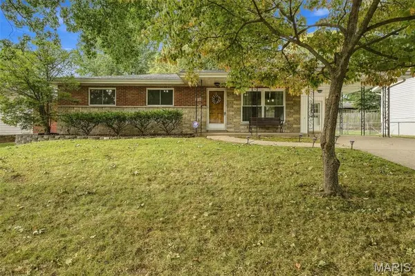 1790 Bobbinray AVE, Florissant, MO 63031