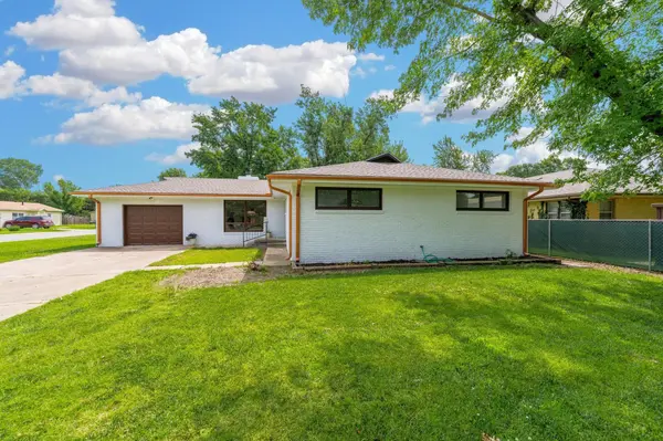 409 N Woodlawn St, Wellington, KS 67152
