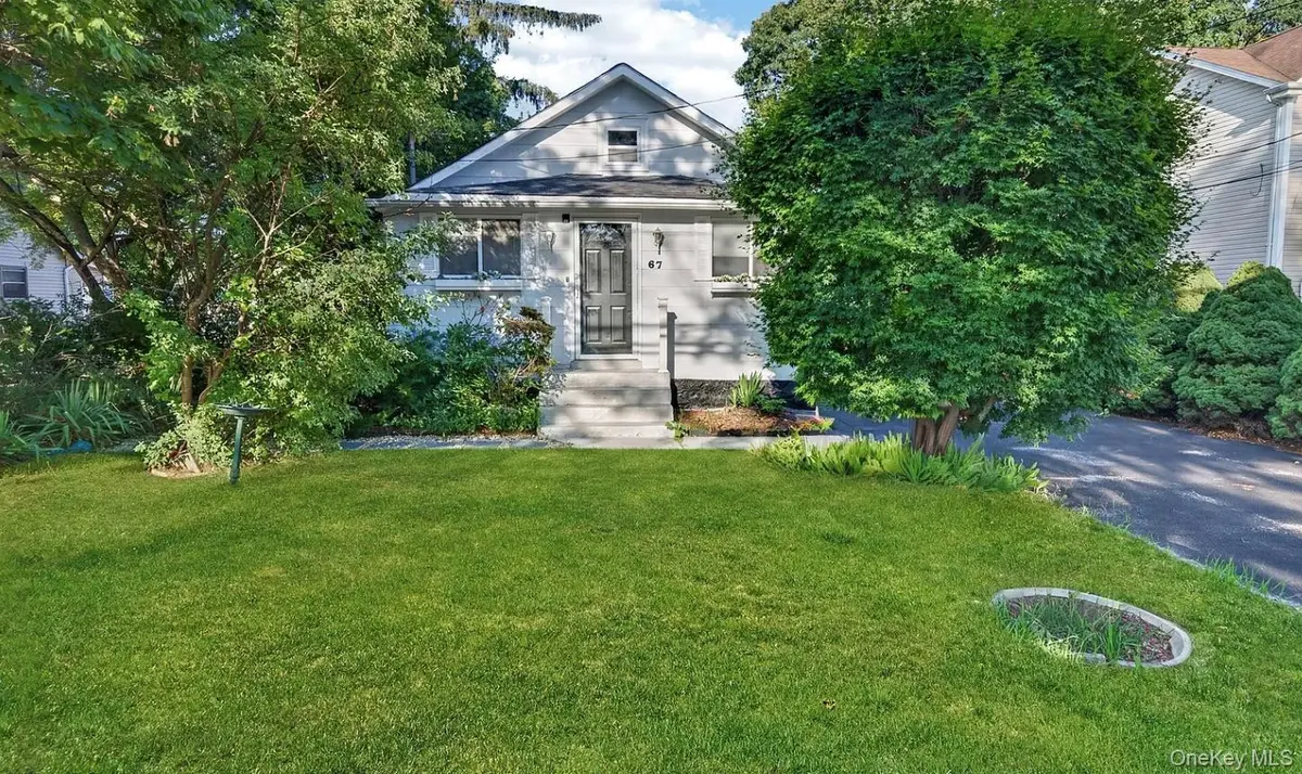 67 Ohio Avenue, Medford, NY 11763