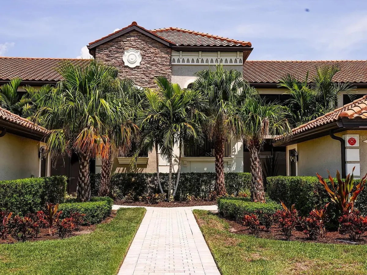 5558 PALMER CIR #101, Lakewood Ranch, FL 34211