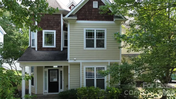 18706 Coachmans TRCE, Cornelius, NC 28031