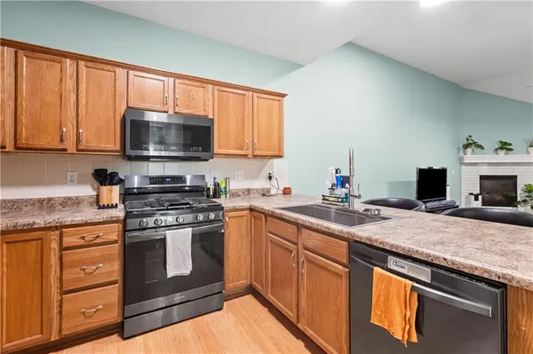 3514 NW 95th ST, Kansas City, MO 64154