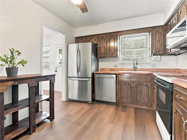 1428 S APACHE LN, Olathe, KS 66062