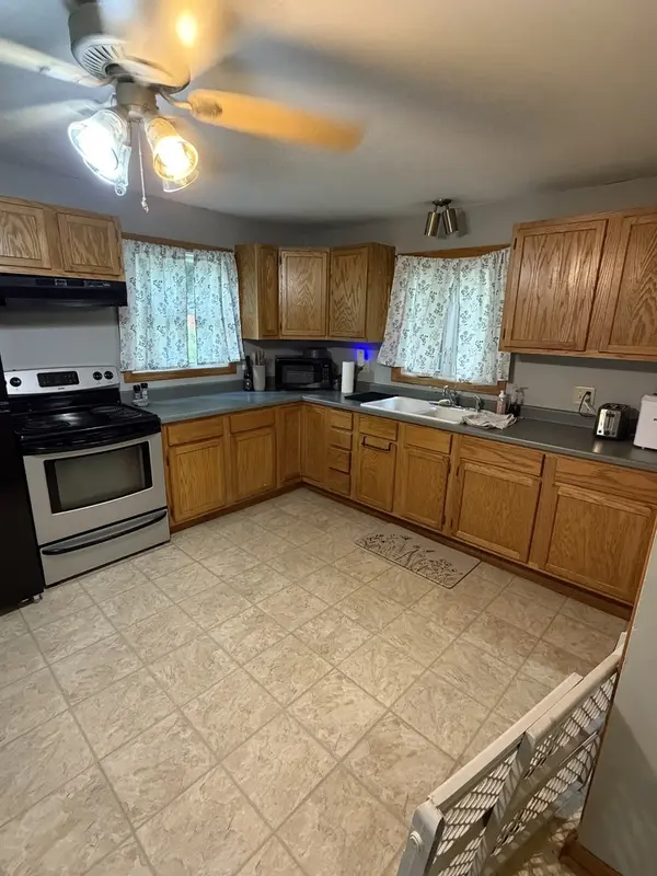 114 W 3rd ST, Mineral, IL 61344