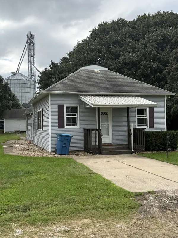114 W 3rd ST, Mineral, IL 61344