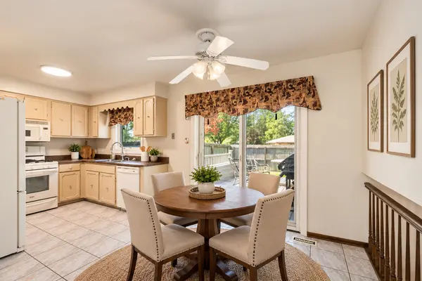 16632 Leslie DR, Orland Hills, IL 60487