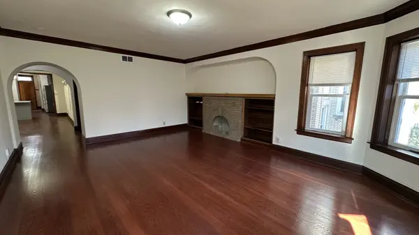 5530 N ARTESIAN AVE #2, Chicago, IL 60625