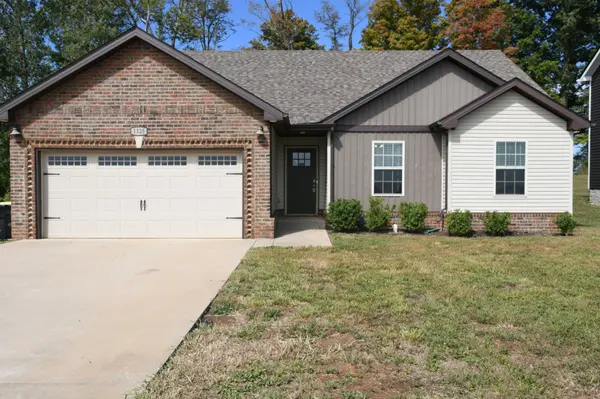 1125 Cardinal Creek Dr, Clarksville, TN 37040