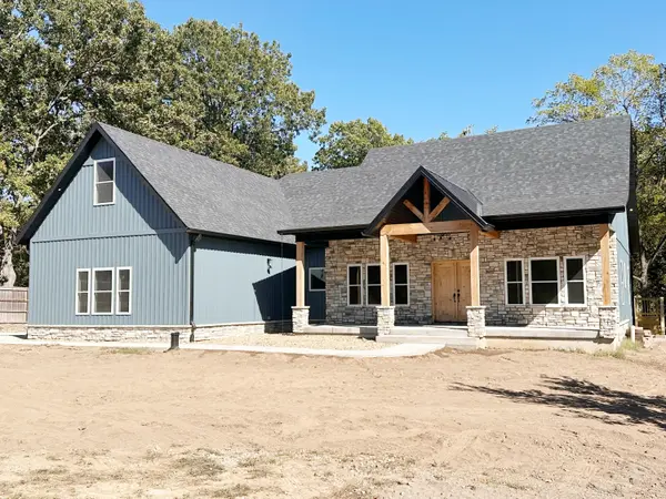 2094 N Farm Road 241, Strafford, MO 65757