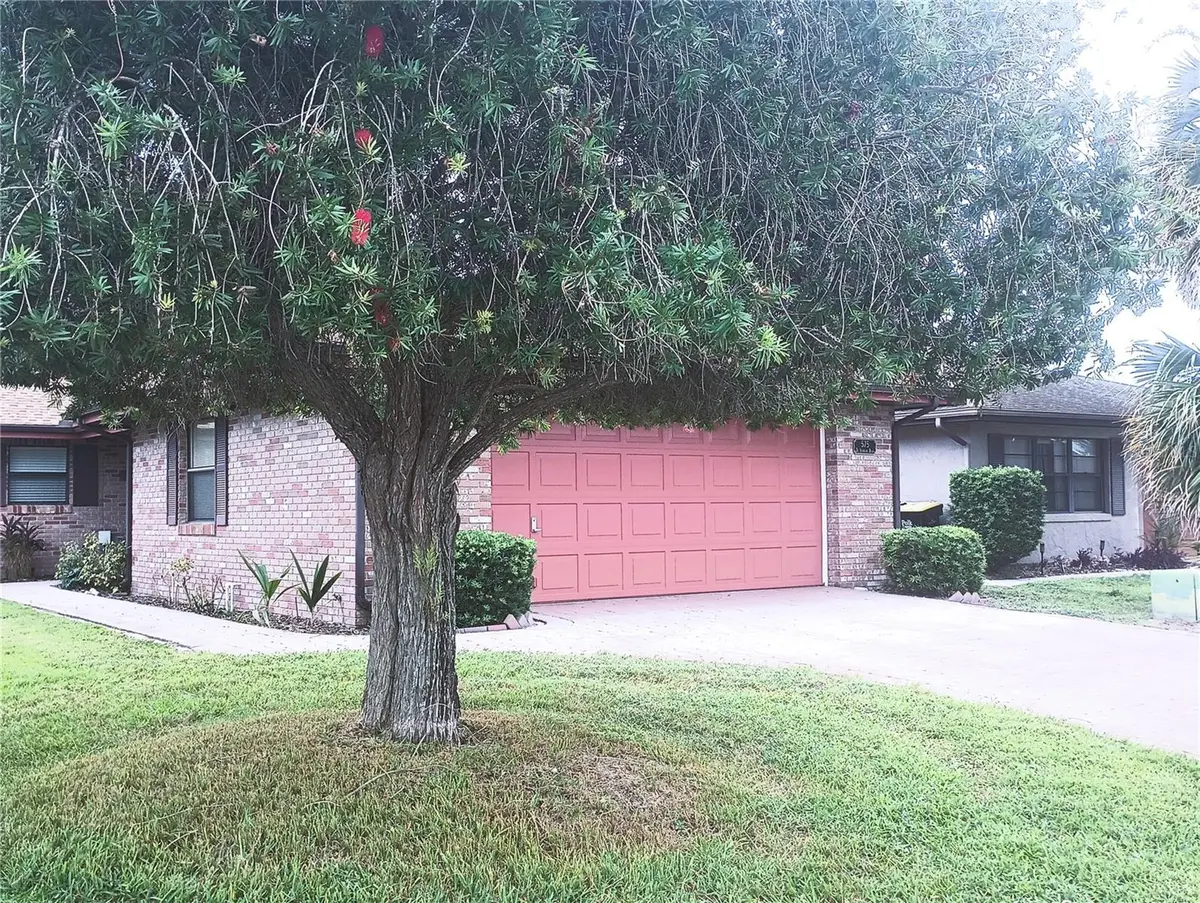 575 SAINT ANDREWS RD, Winter Haven, FL 33884