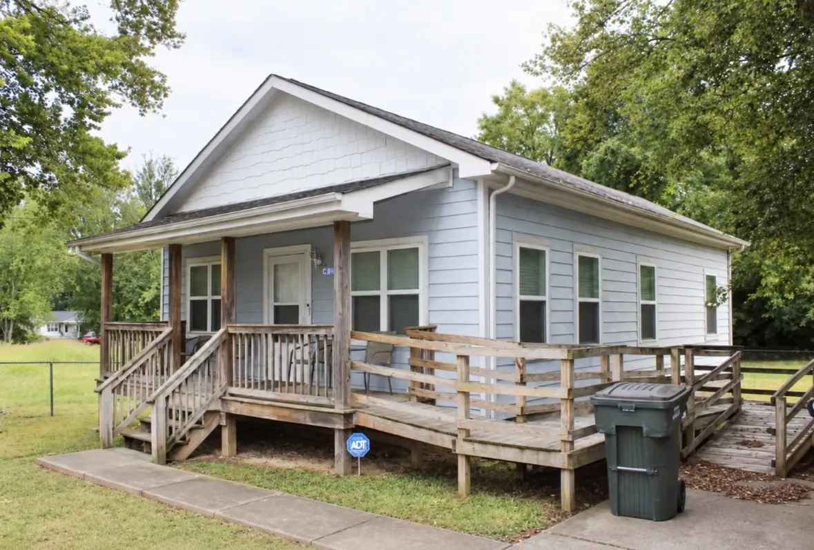 4035 Short Cheatham St, Springfield, TN 37172