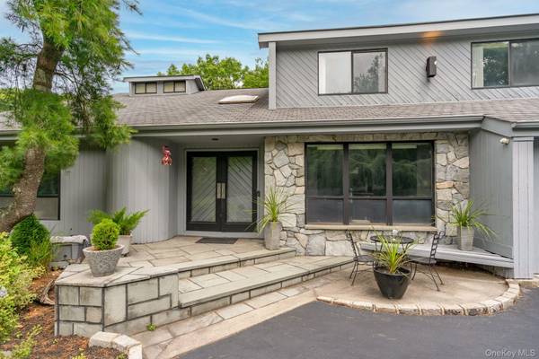 3 Ernest, Kings Park, NY 11754