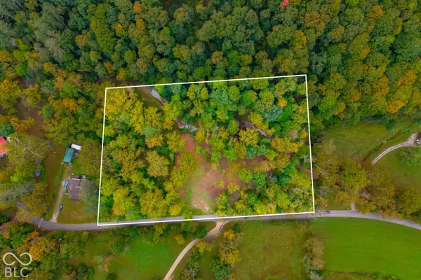 XX Rinnie Seitz RD, Nashville, IN 47448