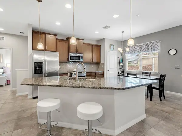 8332 ENCLAVE WAY #101, Sarasota, FL 34243