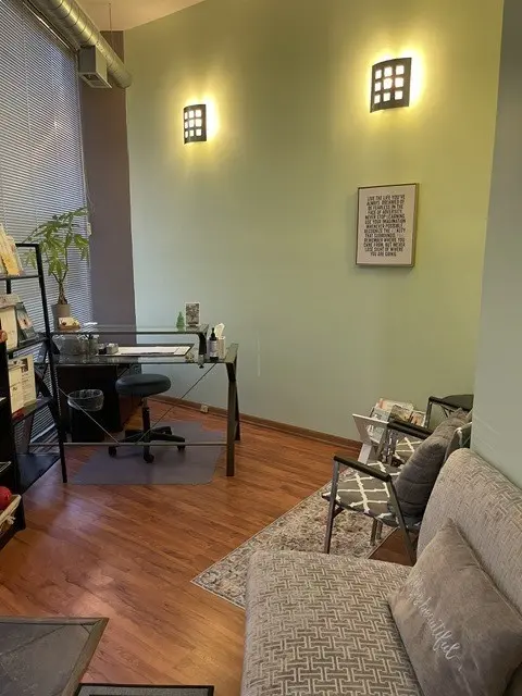 4667 N Manor AVE, Chicago, IL 60625