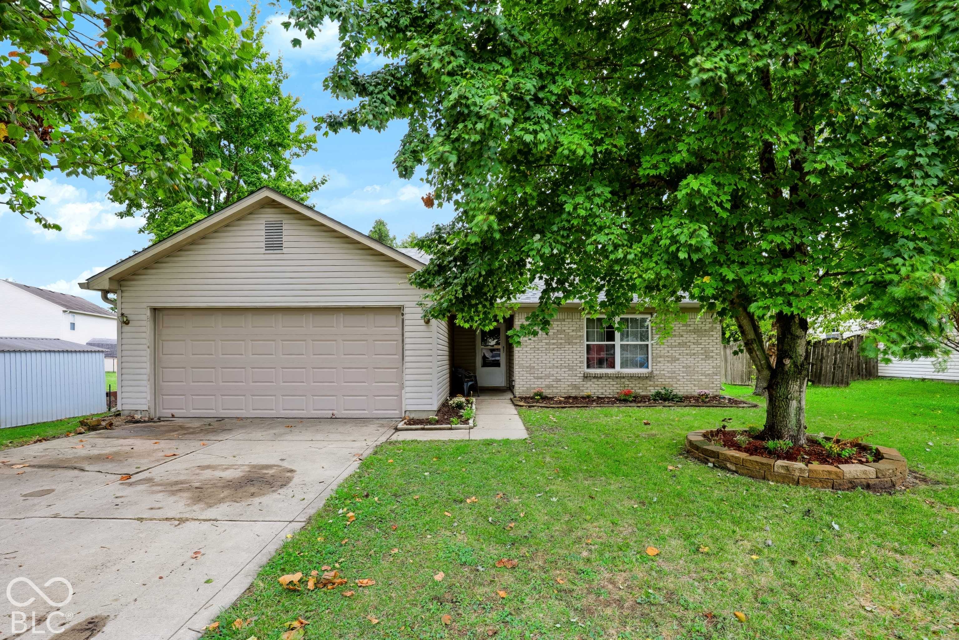 4016 Dogwood LN, Franklin, IN 46131