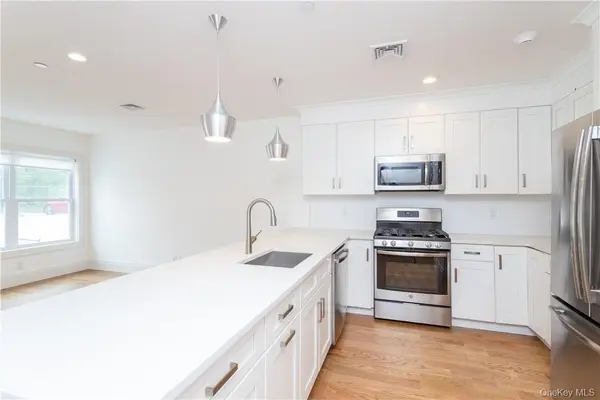 121 Fisher AVE #5, White Plains, NY 10606