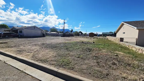 810 Larkspur AVE, Alamogordo, NM 88310