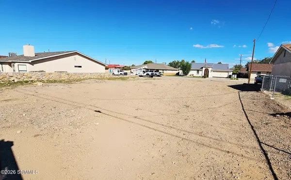 810 Larkspur AVE, Alamogordo, NM 88310