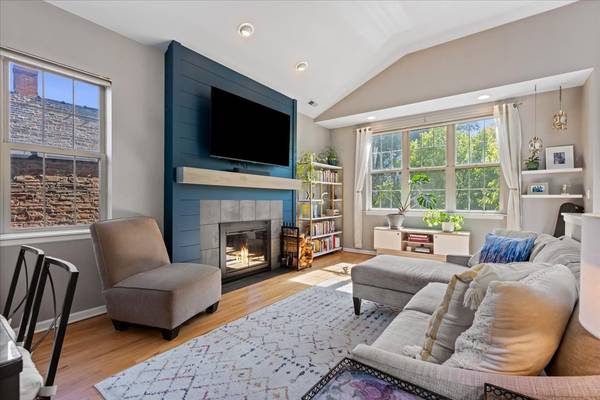 2710 W Haddon AVE #3, Chicago, IL 60622