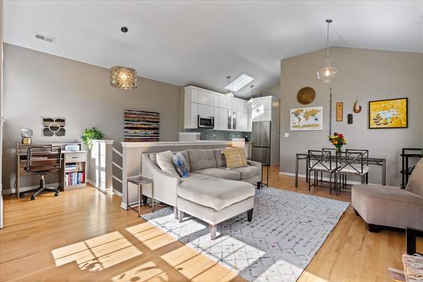 2710 W Haddon AVE #3, Chicago, IL 60622