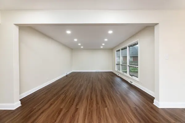 1501 W TALCOTT RD, Park Ridge, IL 60068