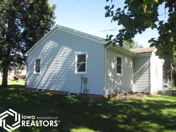 516 7Th ST, Belmond, IA 50421